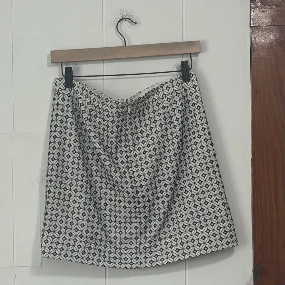 J. Crew Navy Embroidered Cut Out A-Line Skirt Size 4‎